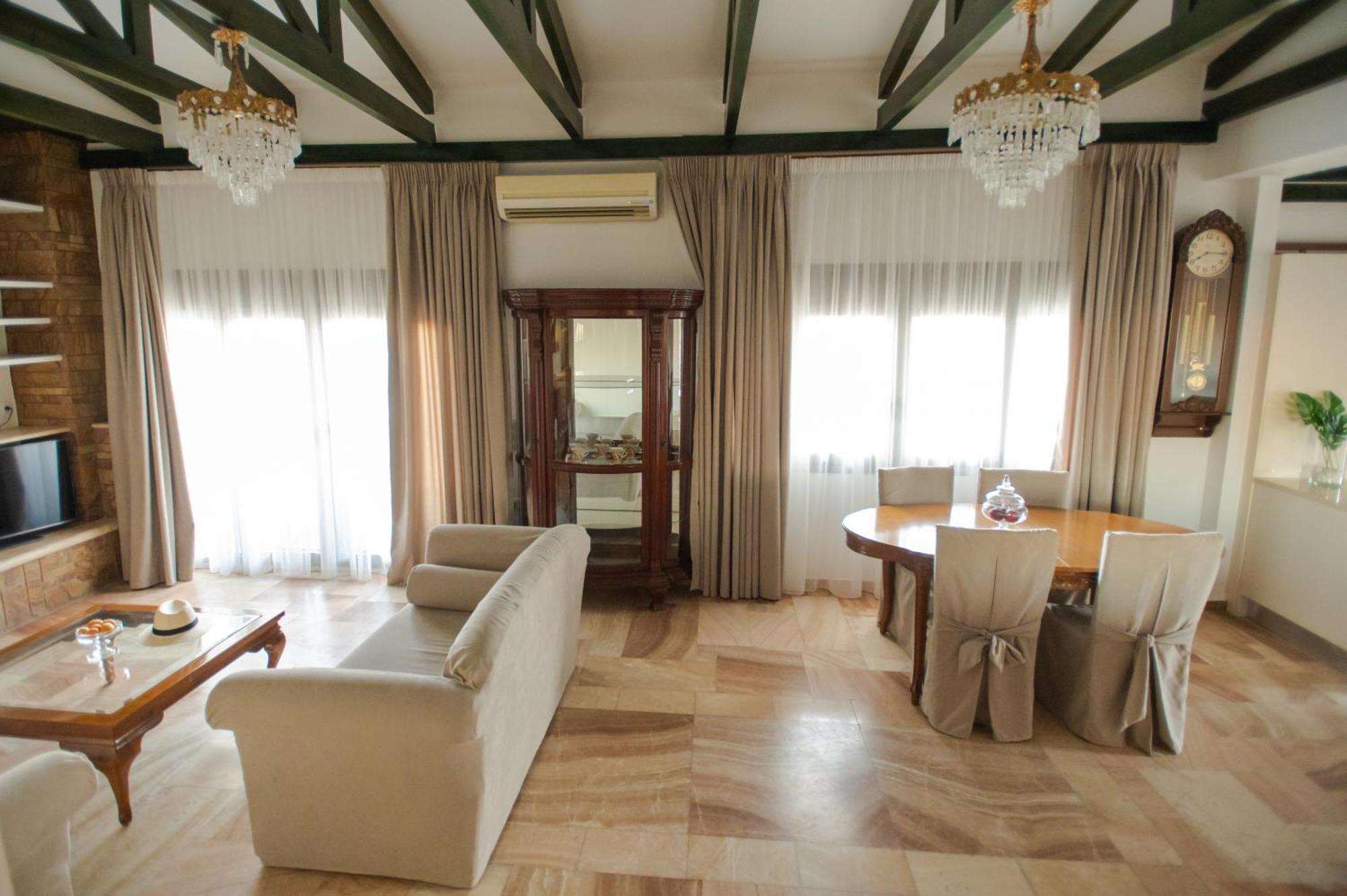 Marble Luxury Suites Karteros Exterior foto